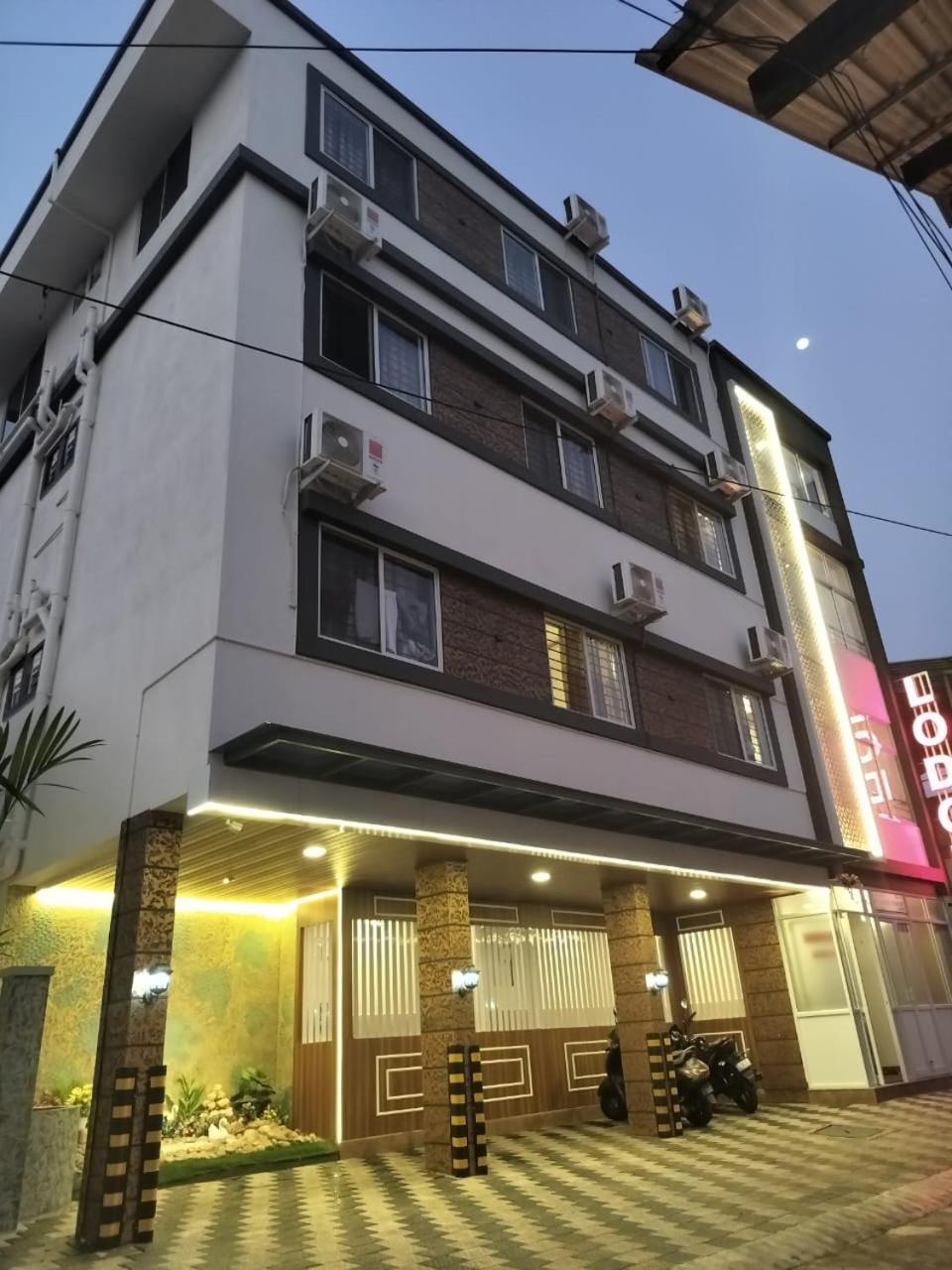 Classic Comfort Lodge Mangalore Exterior photo